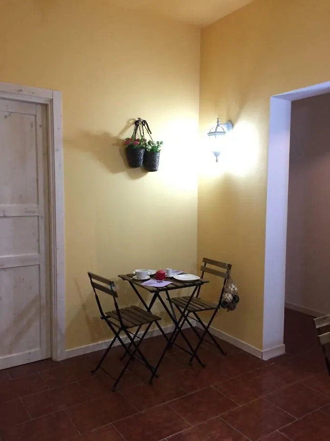 *** Bed & Breakfast Senza Tempo Room & Breakfast Grazzano Visconti Italy